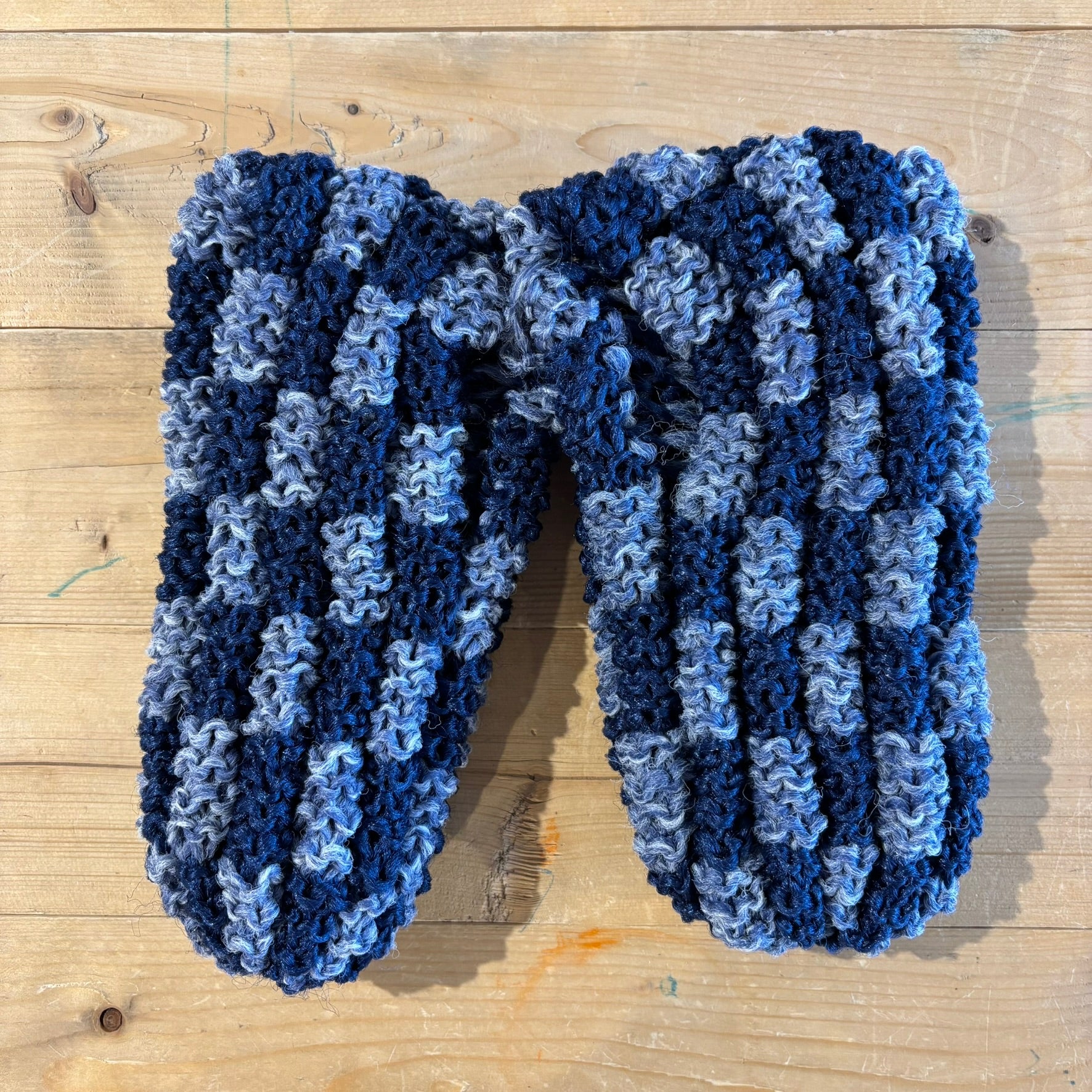 Pantoufles en phentex Homme carreaux Marine et bleu moustaché